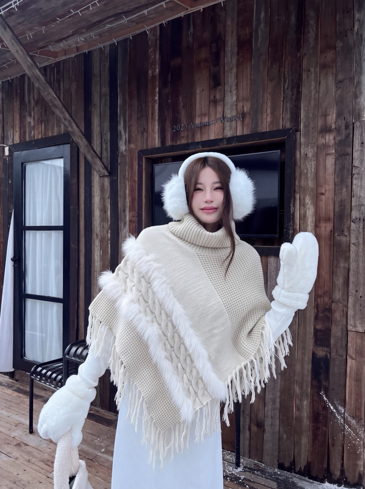 26FW New Fox Fur Collar Cape Coat 🤍