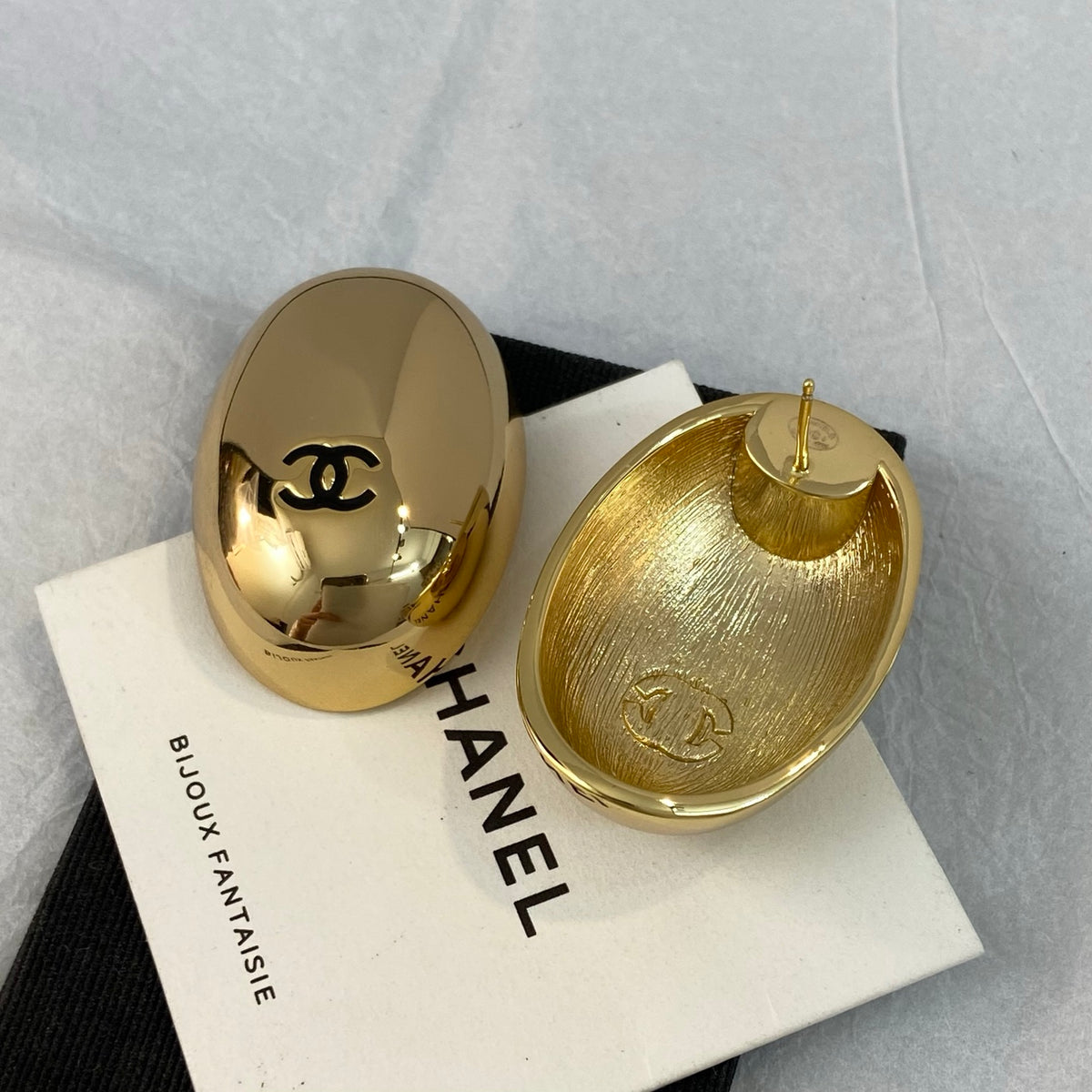 🔥Highest Quality🔥26FW New "Pigeon Egg" Stud Earrings – Gold/Silver 💛🤍