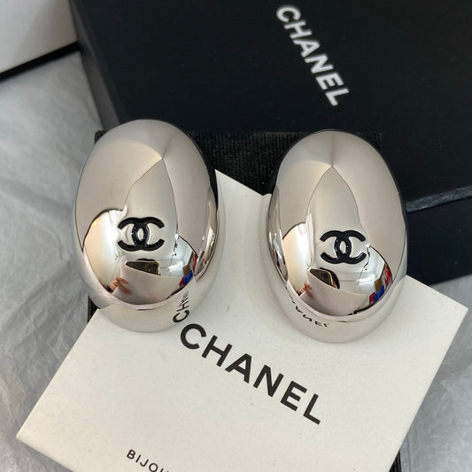 🔥Highest Quality🔥26FW New "Pigeon Egg" Stud Earrings – Gold/Silver 💛🤍