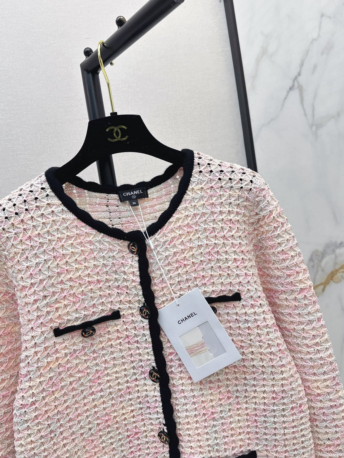 26FW New Cut-out Crew Neck Cardigan 🩷🩶