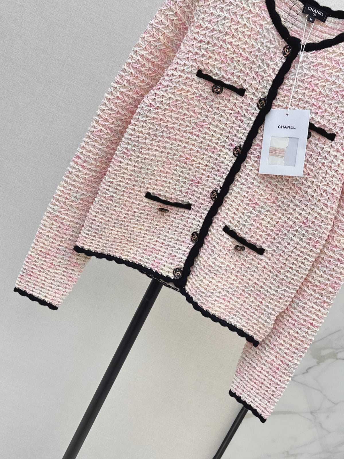 26FW New Cut-out Crew Neck Cardigan 🩷🩶