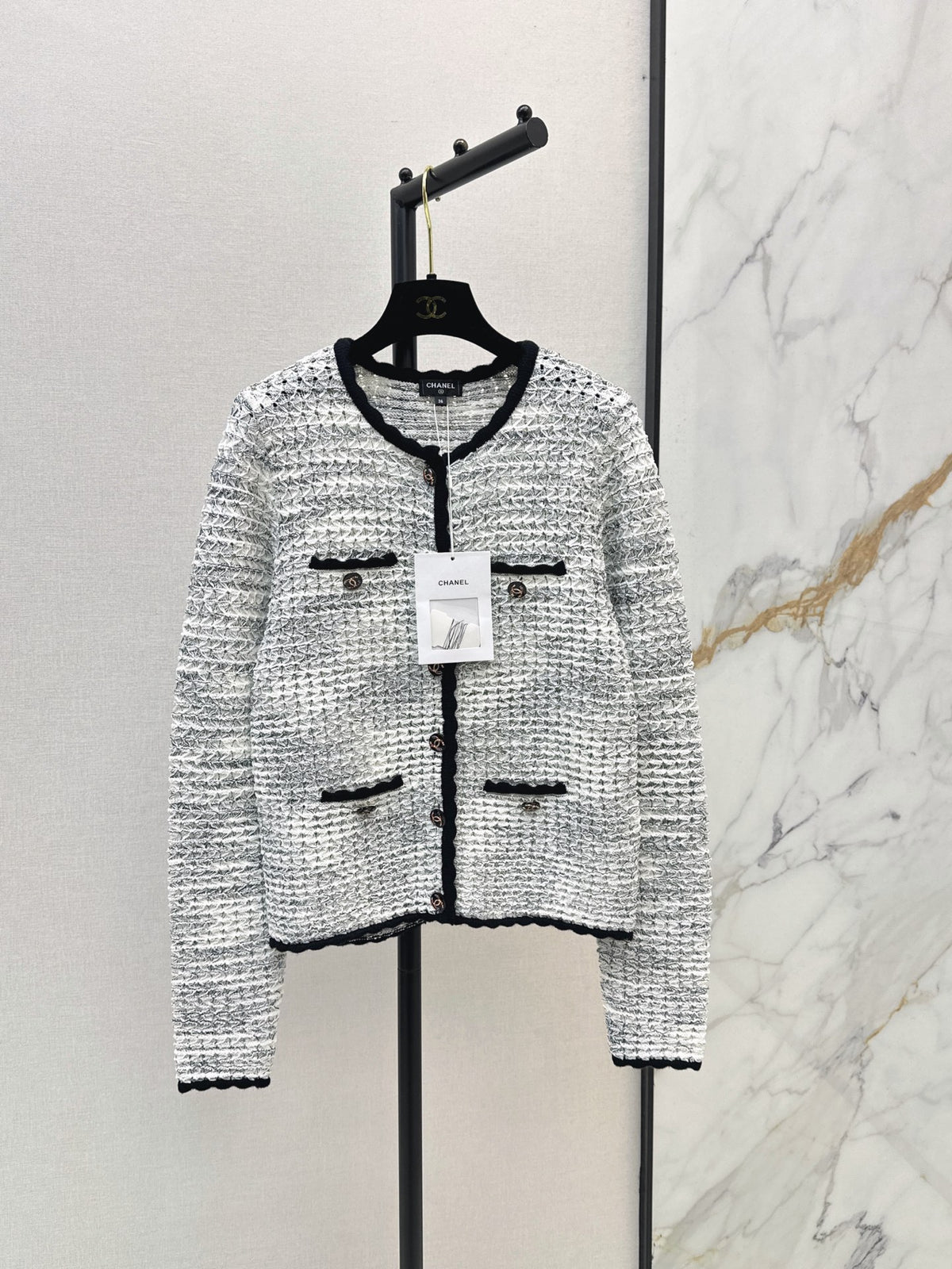 26FW New Cut-out Crew Neck Cardigan 🩷🩶