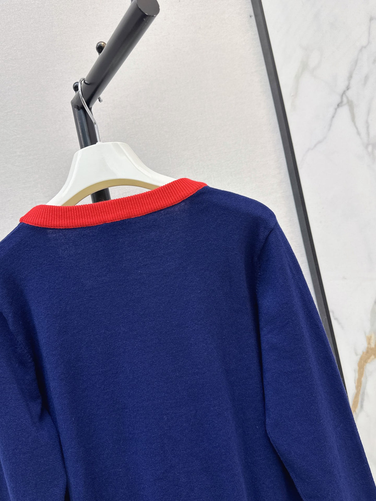 26FW New V-Neck Cardigan 💙❤️