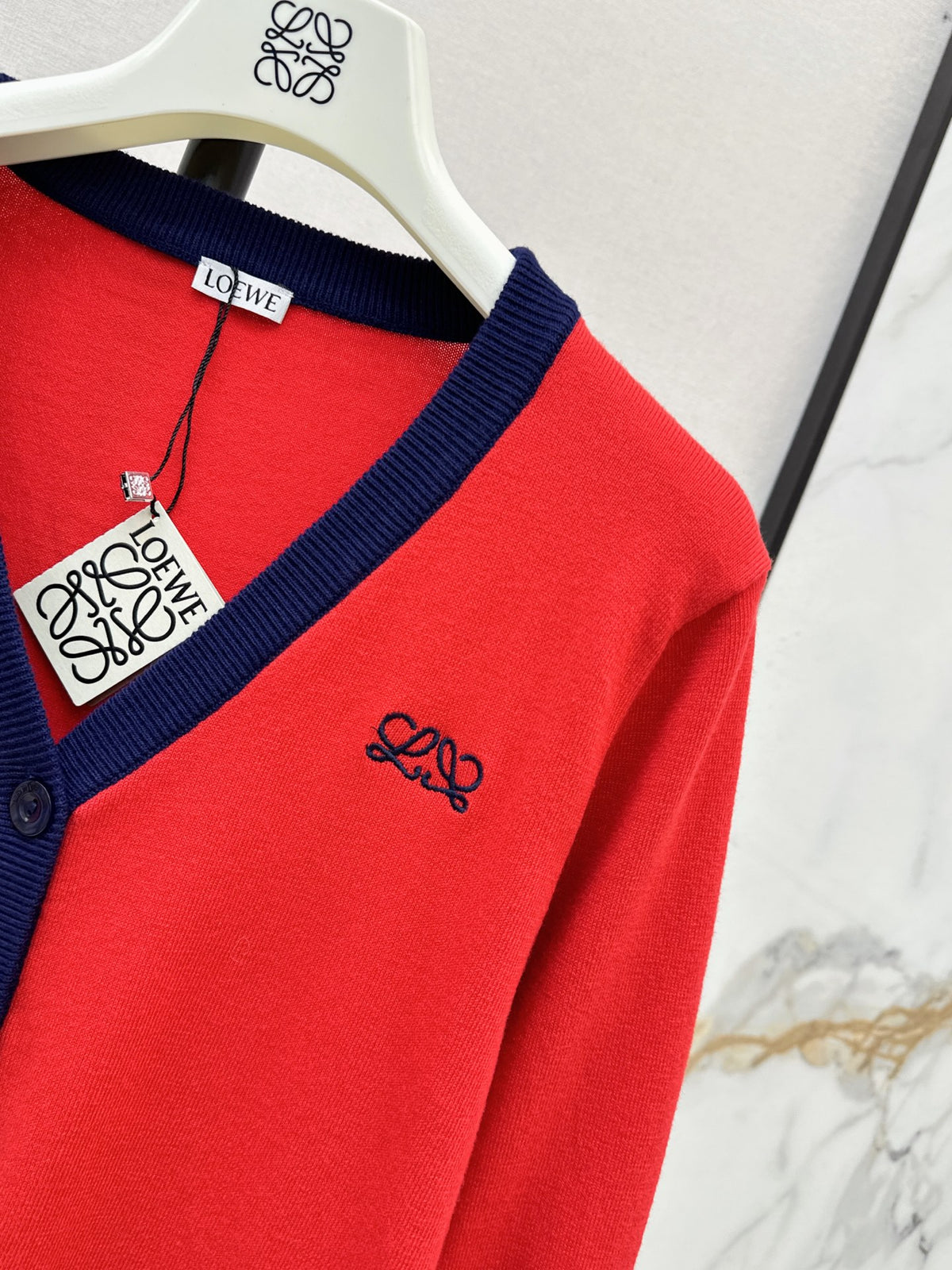 26FW New V-Neck Cardigan 💙❤️