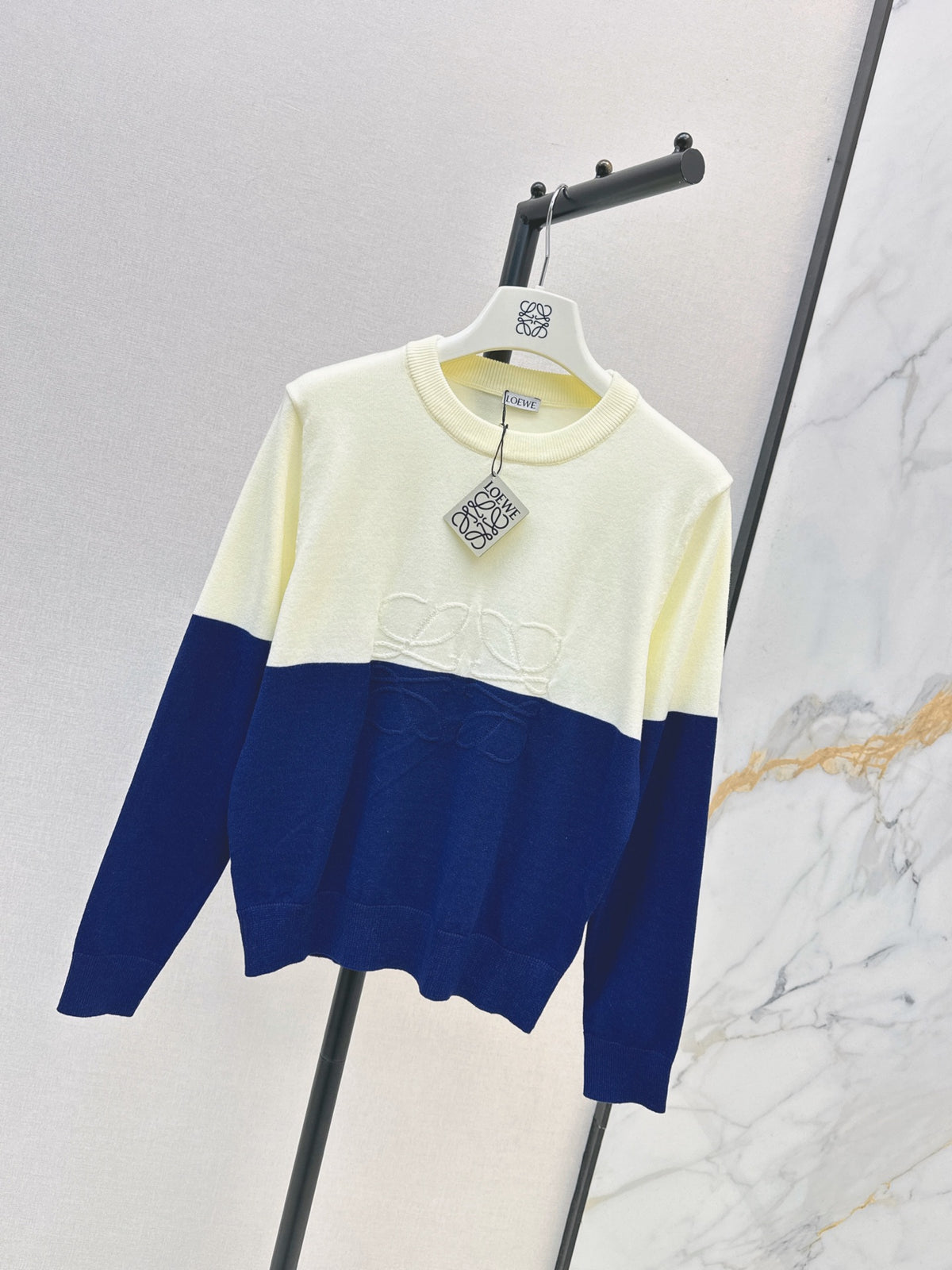 26FW New Classic Crew-Neck Sweater 🧡💙