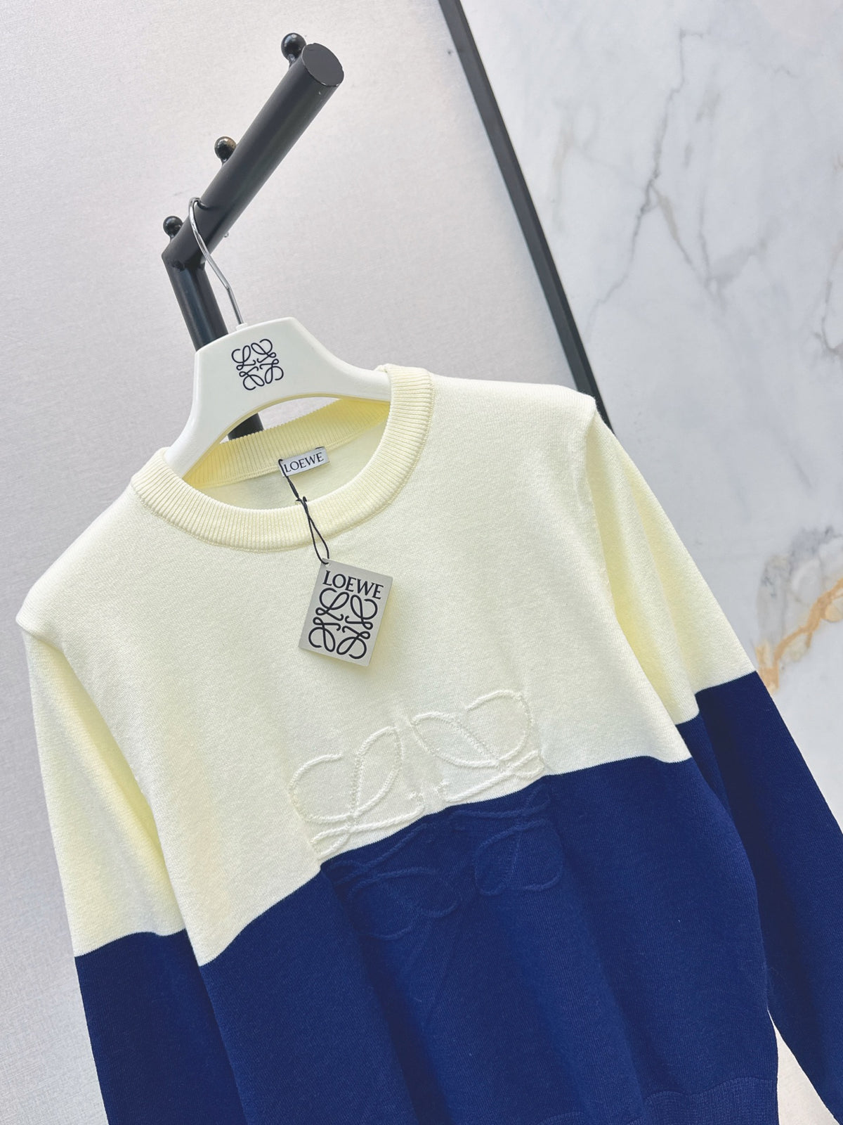 26FW New Classic Crew-Neck Sweater 🧡💙