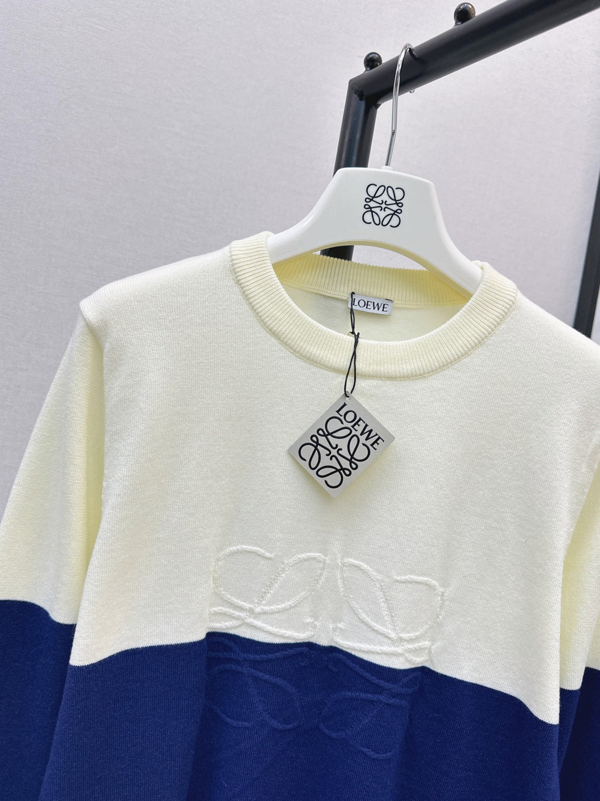 26FW New Classic Crew-Neck Sweater 🧡💙