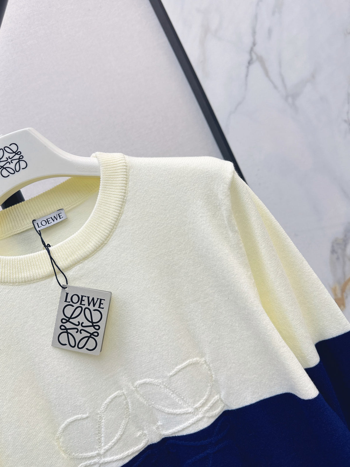 26FW New Classic Crew-Neck Sweater 🧡💙