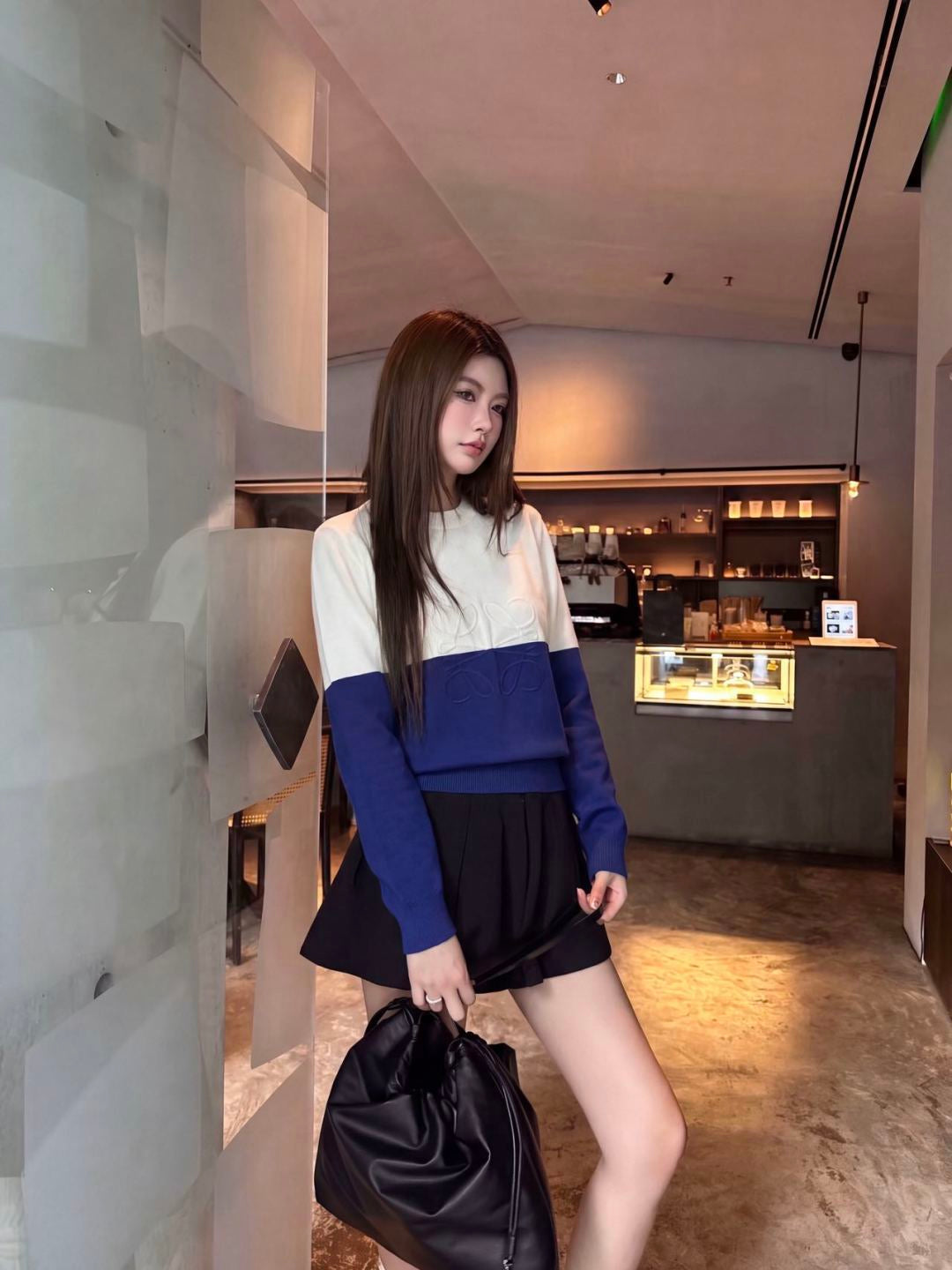 26FW New Classic Crew-Neck Sweater 🧡💙