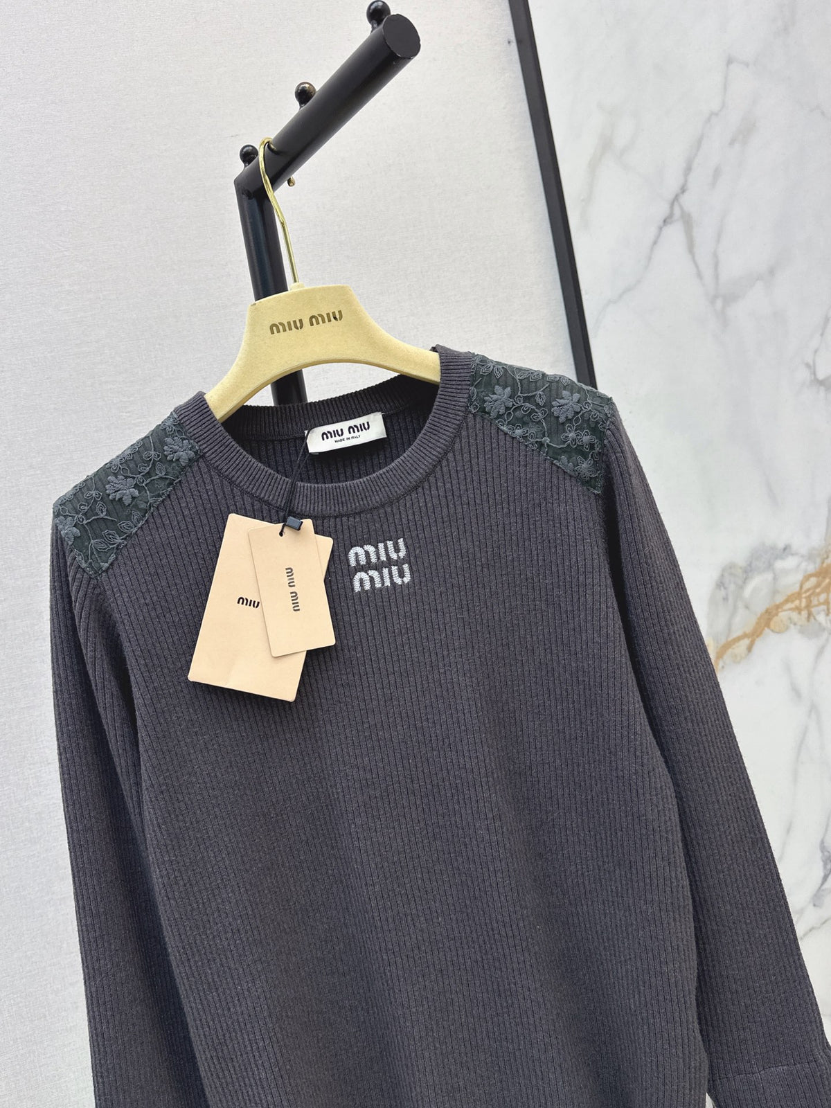 26FW New Lace-Panel Long-Sleeve Sweater 🤍🩶