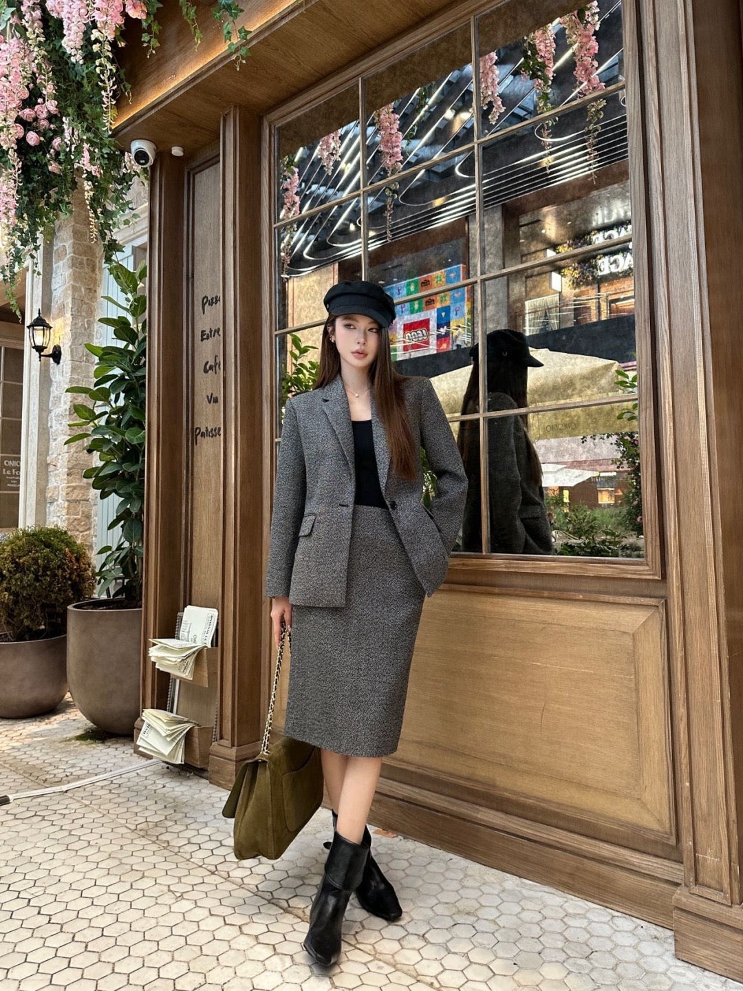 26FW New Wool Blazer with Lapel and Waist-Cinching Detail 🩶