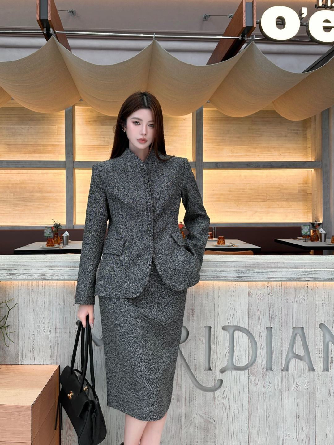 26FW New: Wool Blazer with Stand Collar and Cinched Waist 🩶