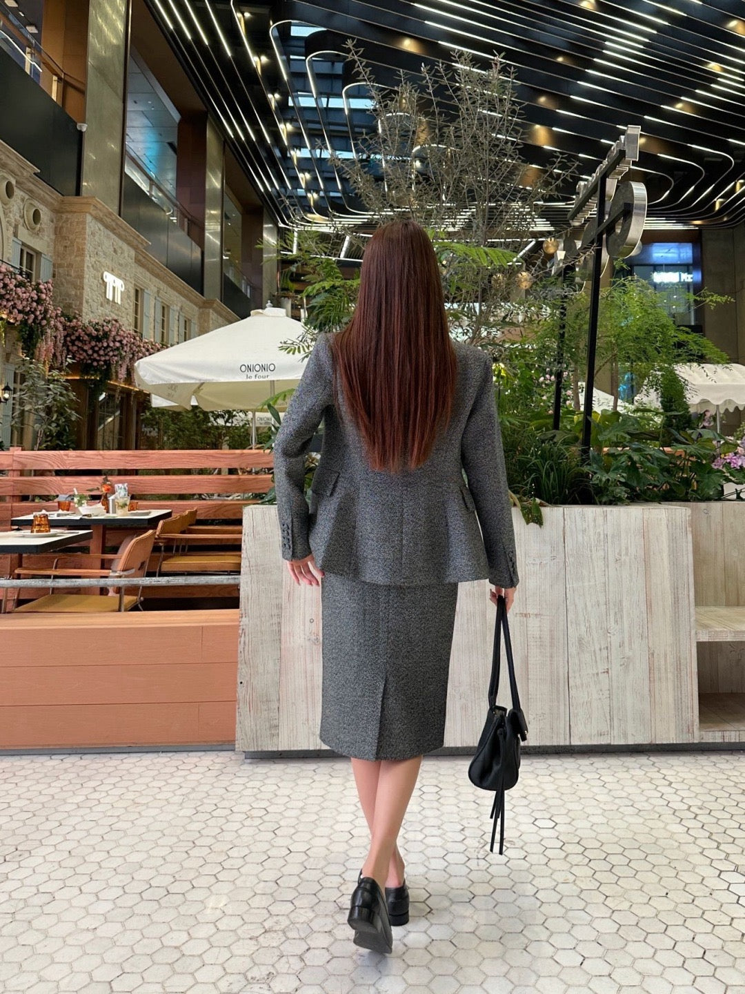 26FW New: Wool Blazer with Stand Collar and Cinched Waist 🩶