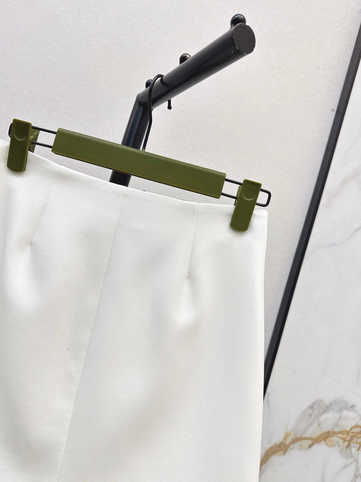26FW New A-line Skirt with GG Hardware Detail 🤍❤️