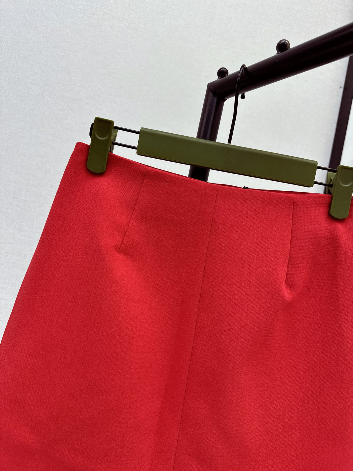 26FW New A-line Skirt with GG Hardware Detail 🤍❤️