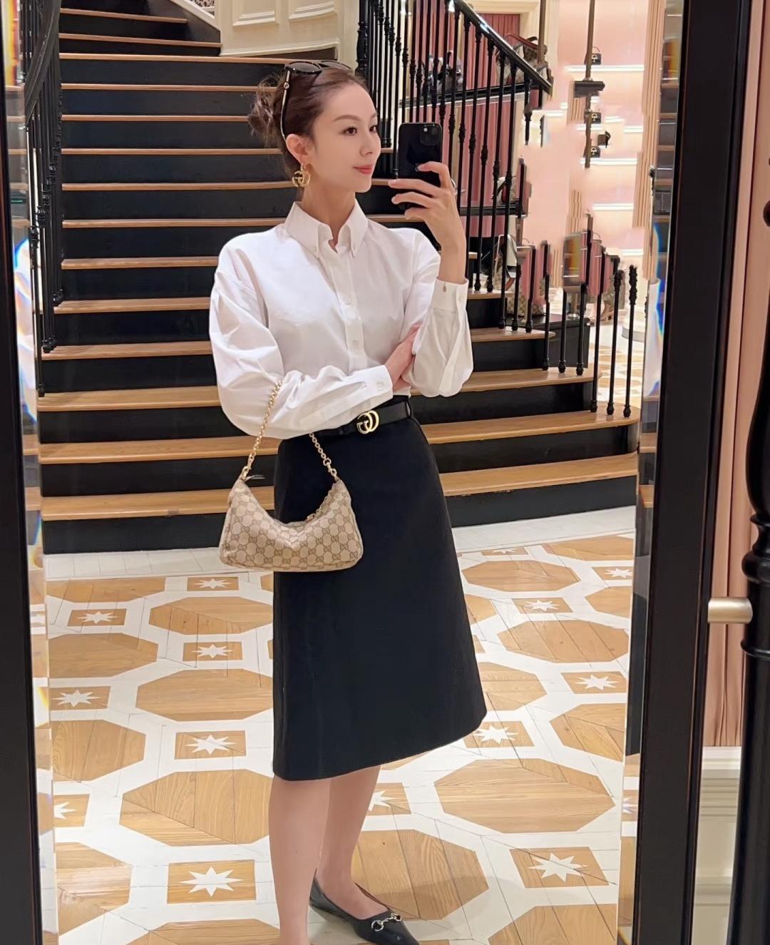 26FW New Logo-Embroidered Cropped Shirt 🤍