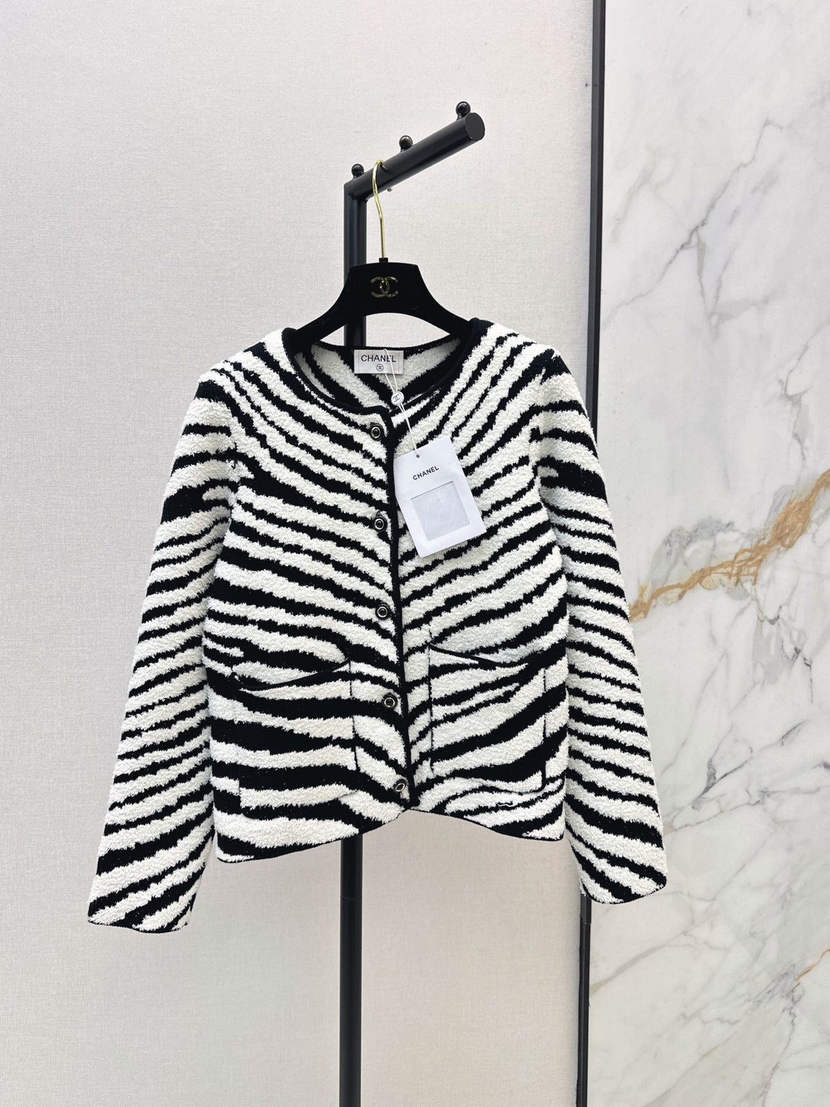 26FW New Zebra-Print Crew-Neck Cardigan 🖤