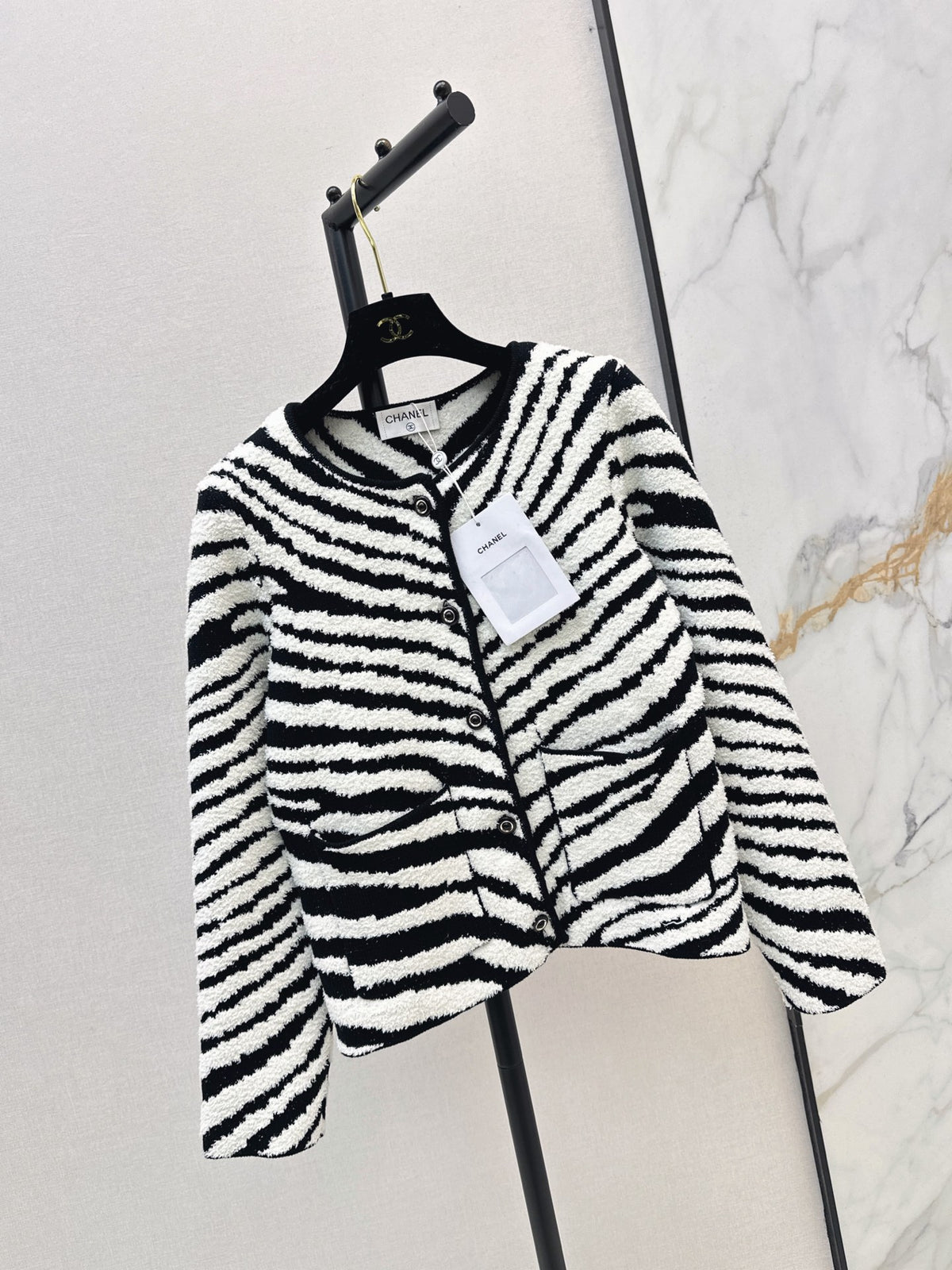 26FW New Zebra-Print Crew-Neck Cardigan 🖤