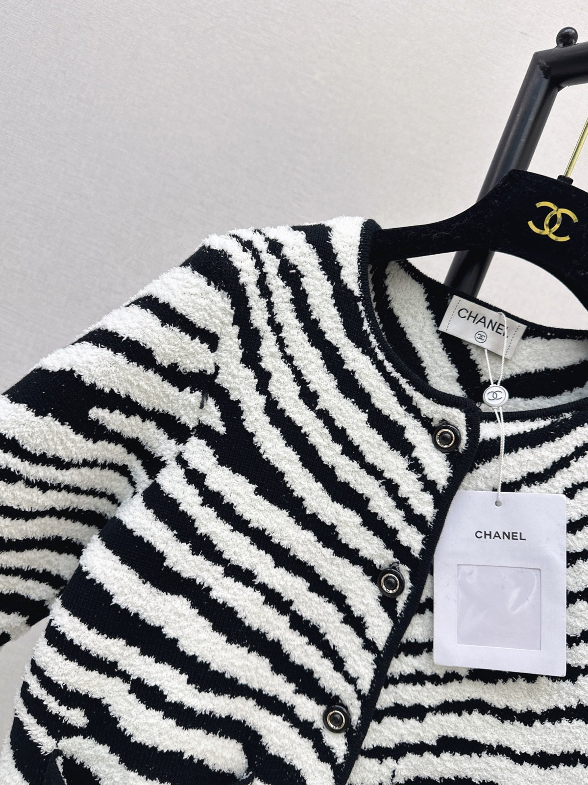 26FW New Zebra-Print Crew-Neck Cardigan 🖤