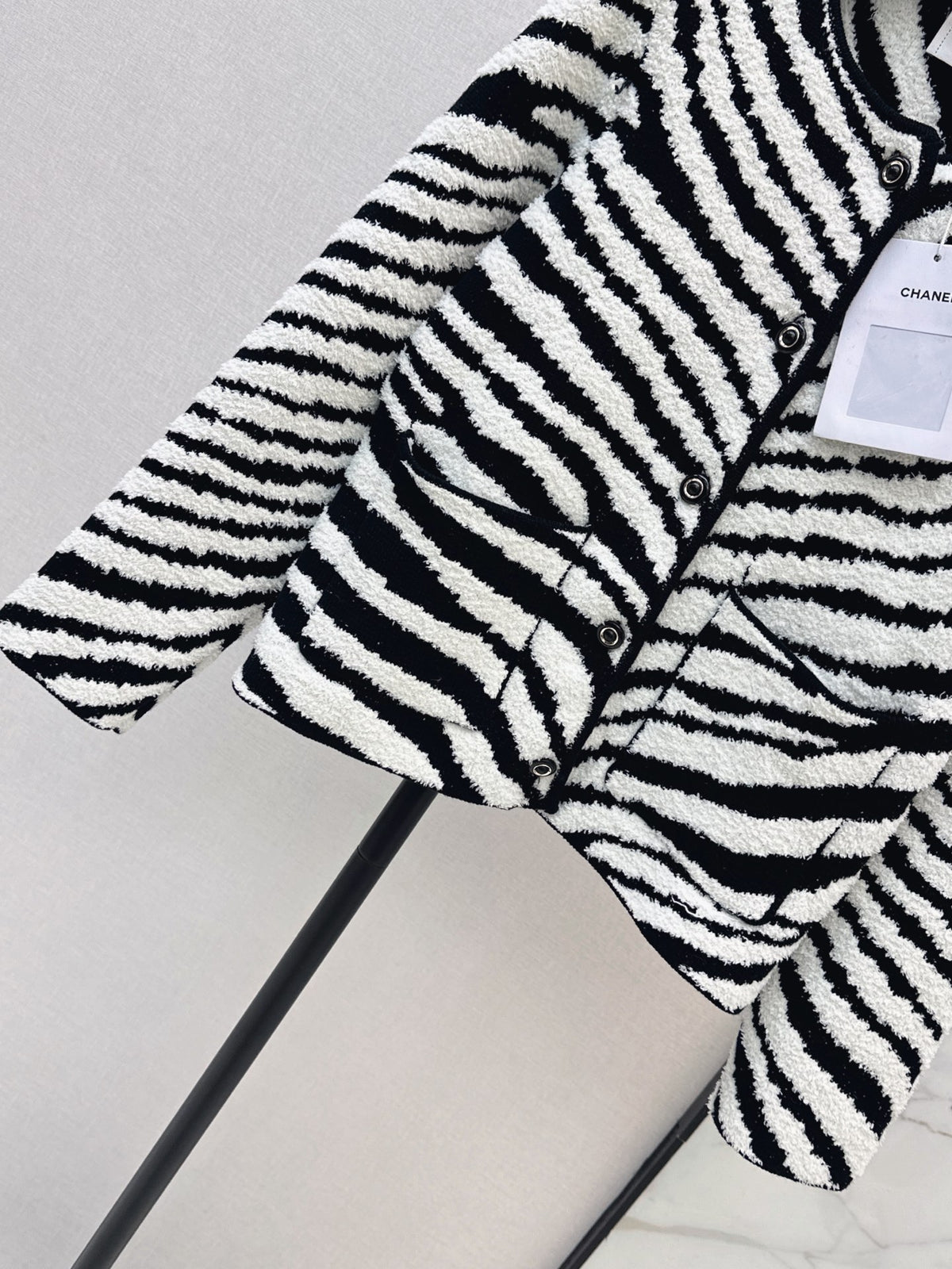 26FW New Zebra-Print Crew-Neck Cardigan 🖤