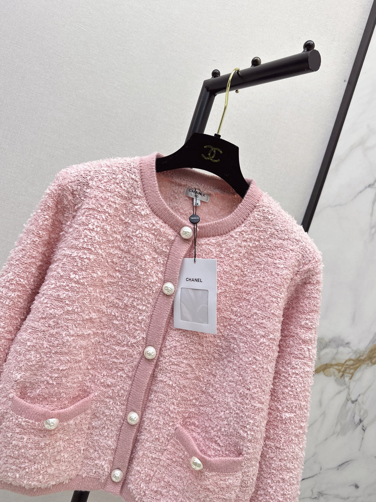 26FW New Crew-Neck Knit Cardigan 🩷