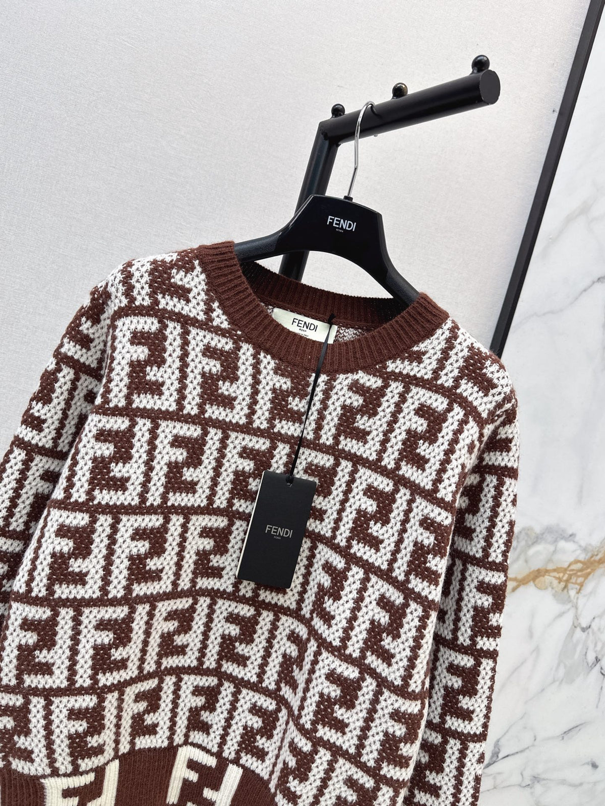 26FW New Letter Jacquard Crew-Neck Sweater 🤎🖤