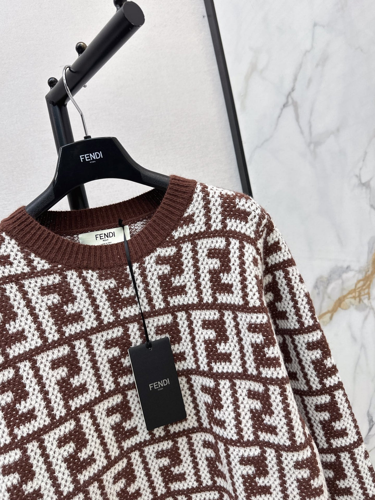 26FW New Letter Jacquard Crew-Neck Sweater 🤎🖤