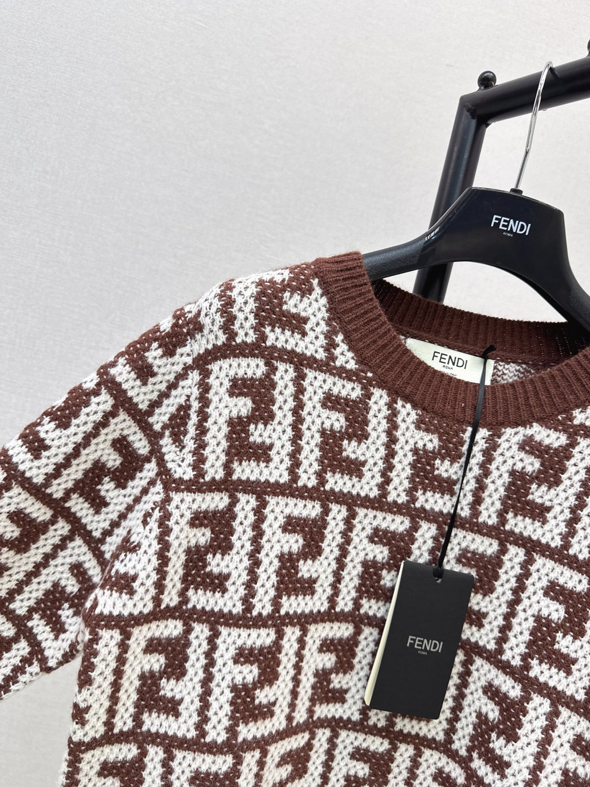 26FW New Letter Jacquard Crew-Neck Sweater 🤎🖤