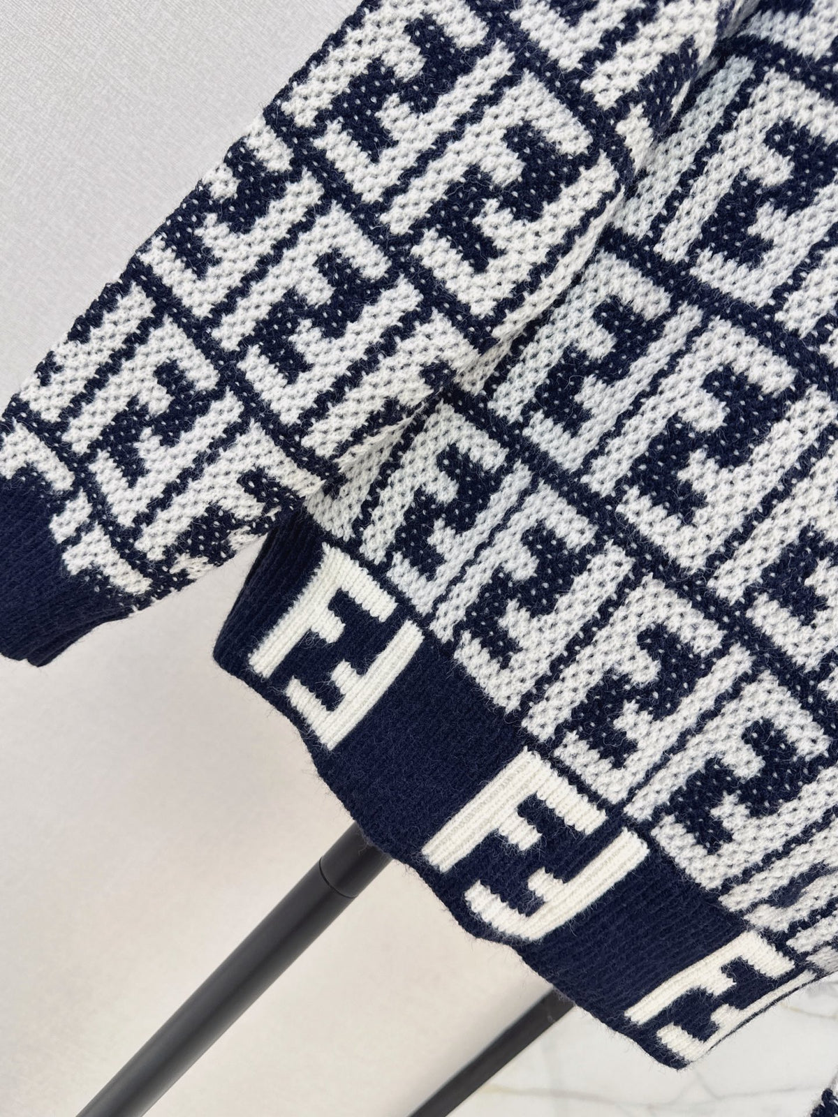 26FW New Letter Jacquard Crew-Neck Sweater 🤎🖤