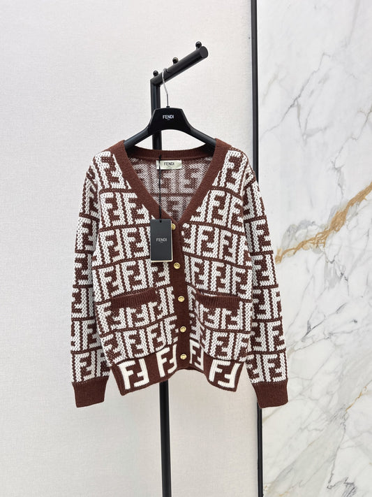 26FW New V-Neck Long-Sleeve Cardigan with Letter Jacquard 🤎🖤