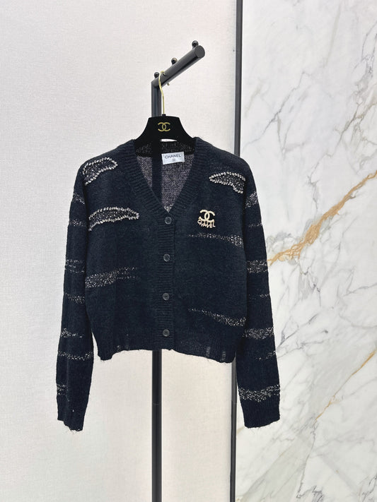 26FW New V-Neck Striped Long-Sleeve Knit Cardigan 🖤
