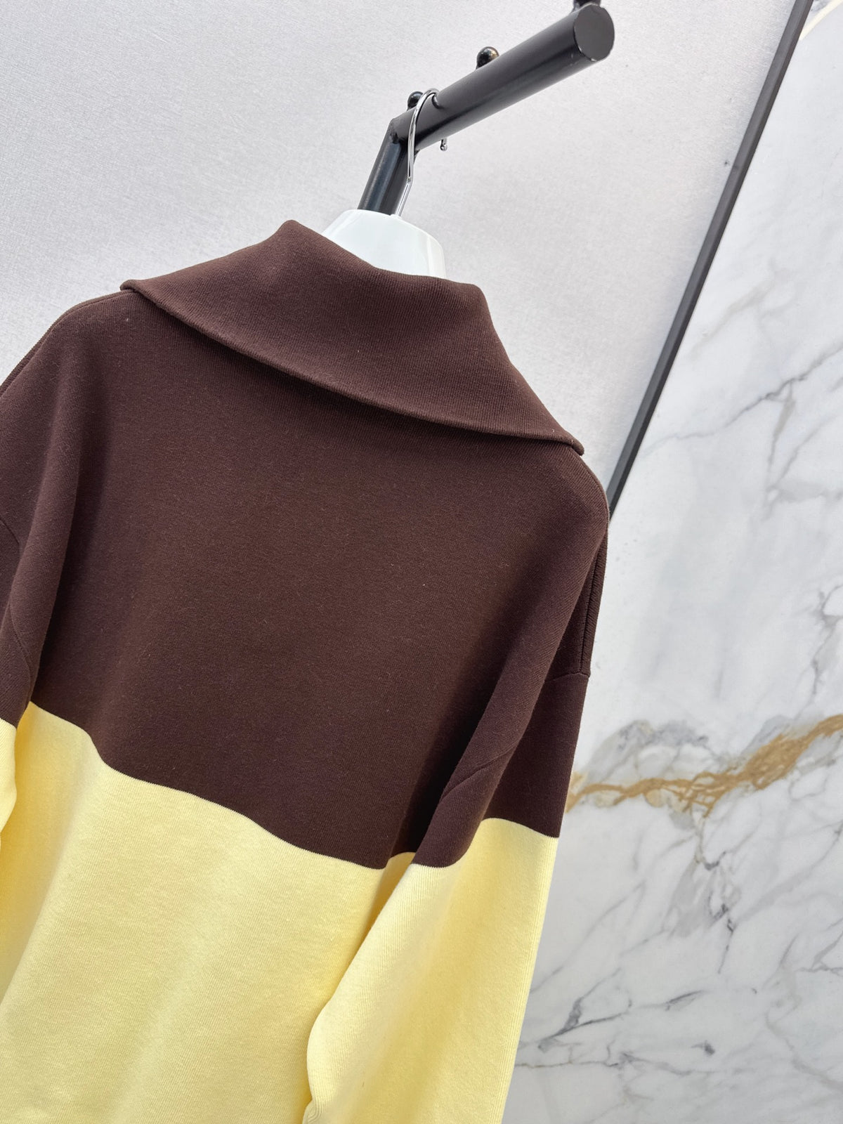 26FW New Color-Block Half-Zip Collared Knit Sweatshirt 🤎💛