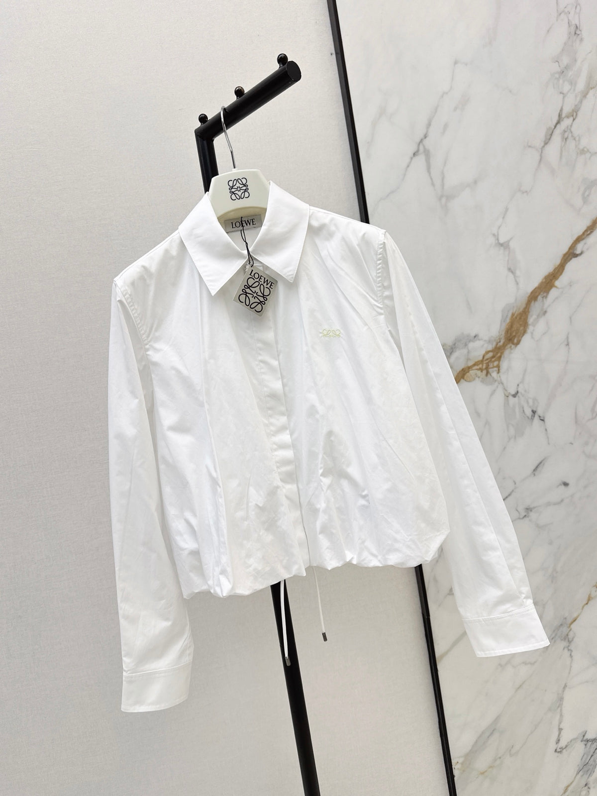 26FW New Balloon-Sleeve Shirt with Bud-Style Detail 🤍🤎💙