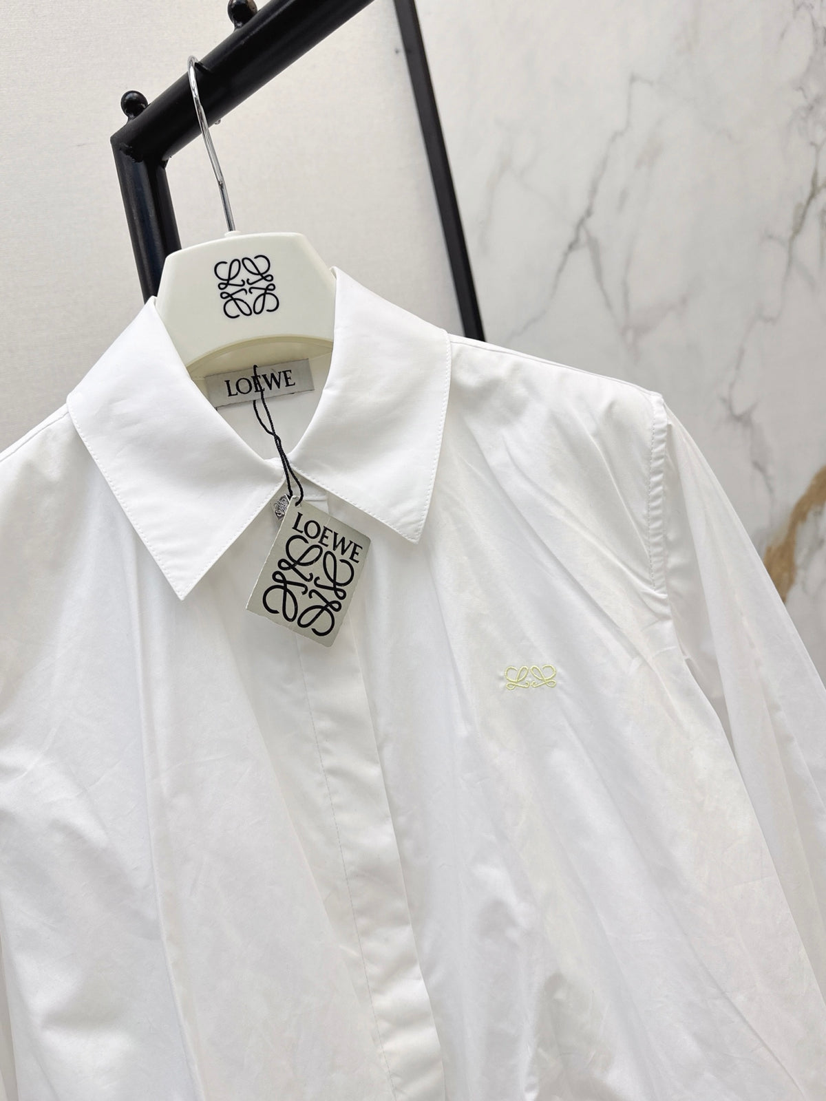 26FW New Balloon-Sleeve Shirt with Bud-Style Detail 🤍🤎💙