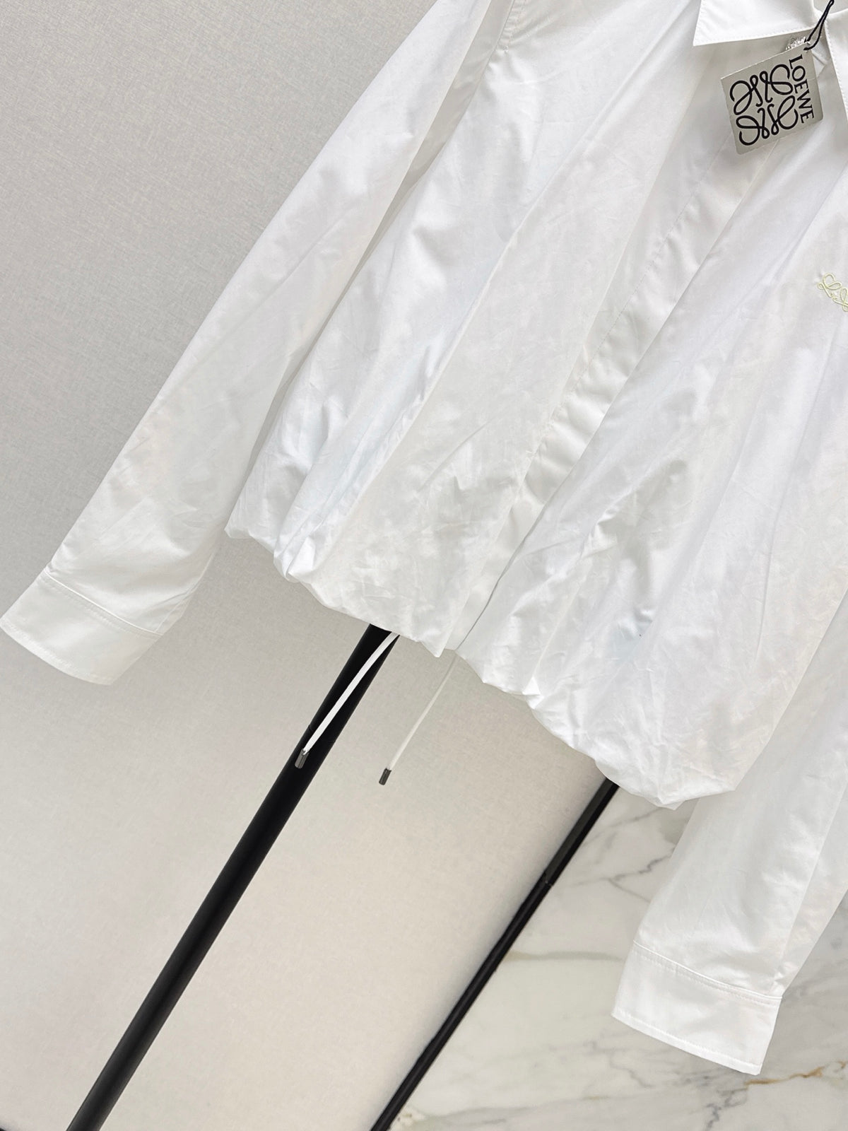 26FW New Balloon-Sleeve Shirt with Bud-Style Detail 🤍🤎💙