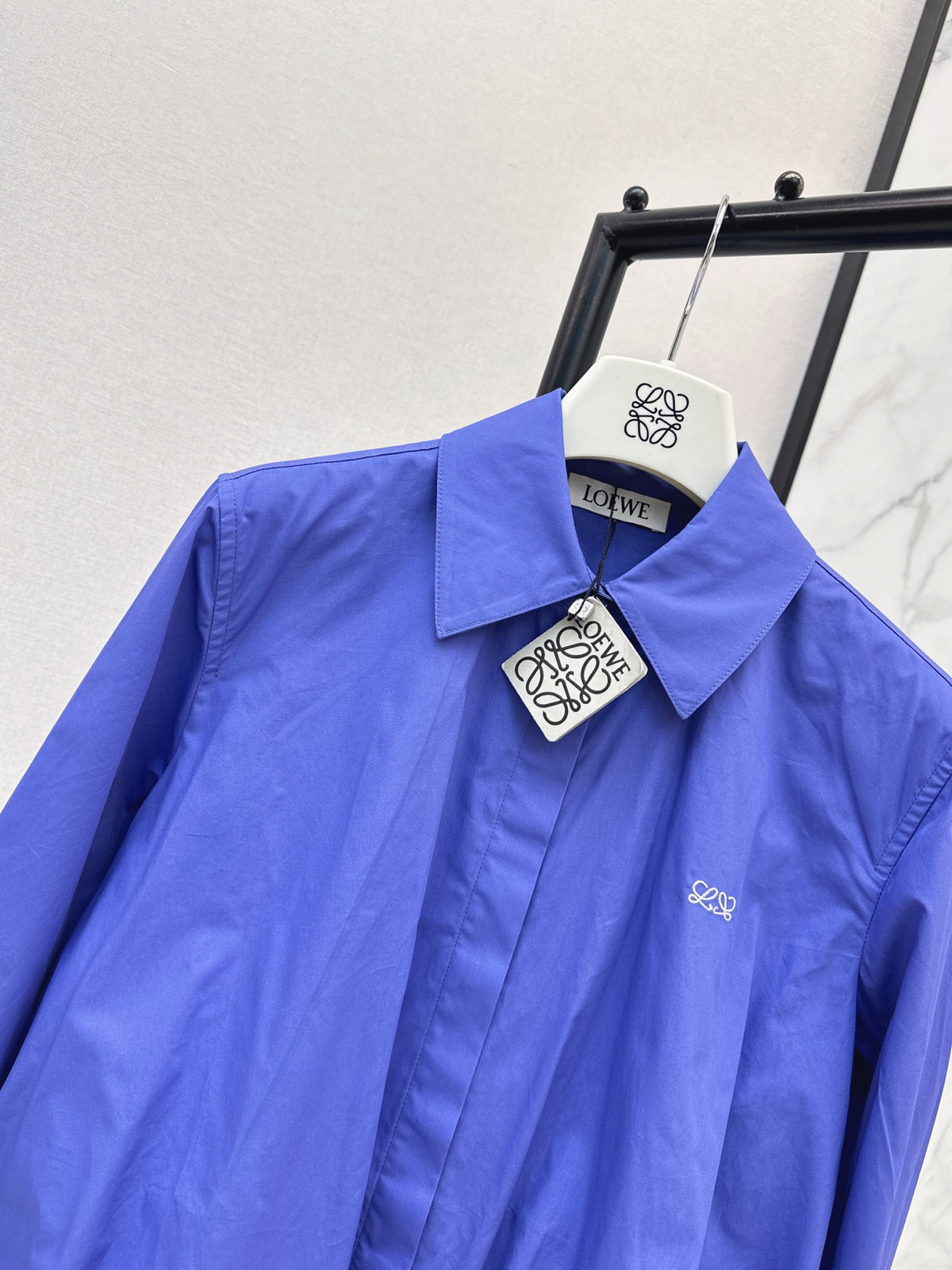 26FW New Balloon-Sleeve Shirt with Bud-Style Detail 🤍🤎💙