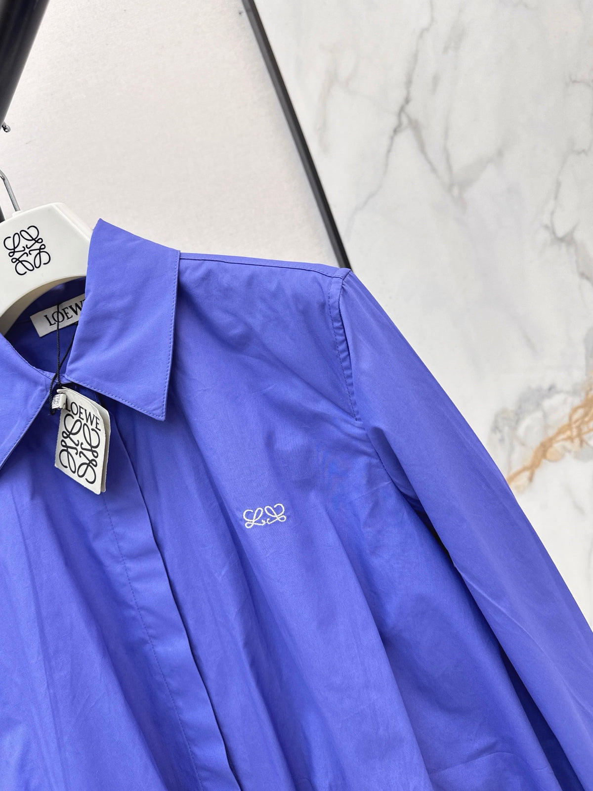 26FW New Balloon-Sleeve Shirt with Bud-Style Detail 🤍🤎💙