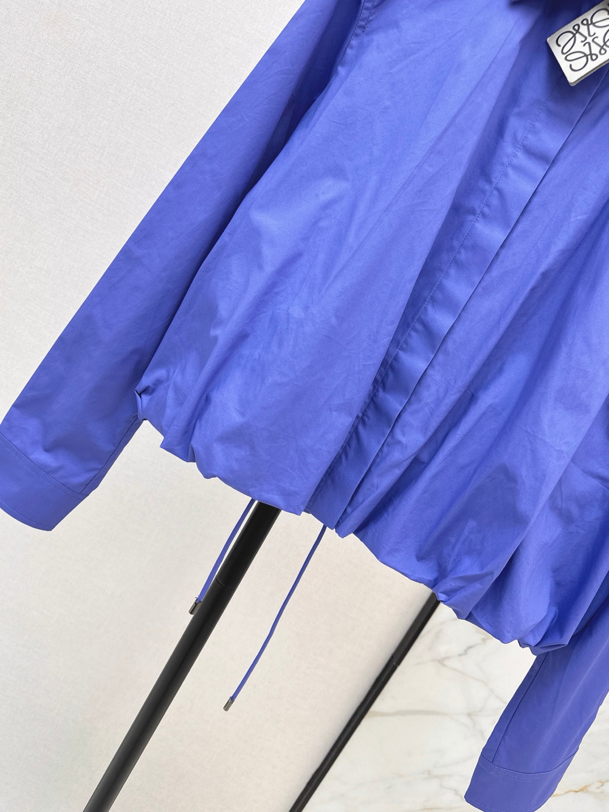 26FW New Balloon-Sleeve Shirt with Bud-Style Detail 🤍🤎💙