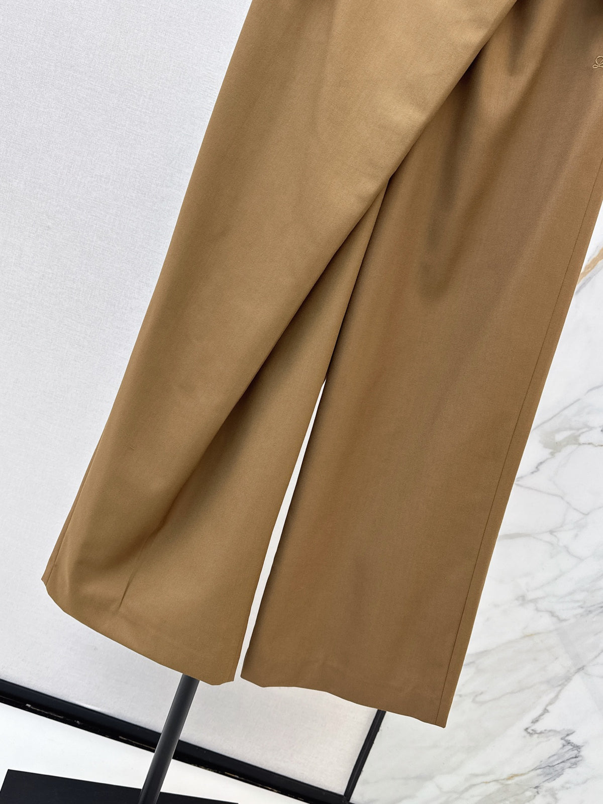 26FW New High-Waisted Wide-Leg Trousers 🤎🖤