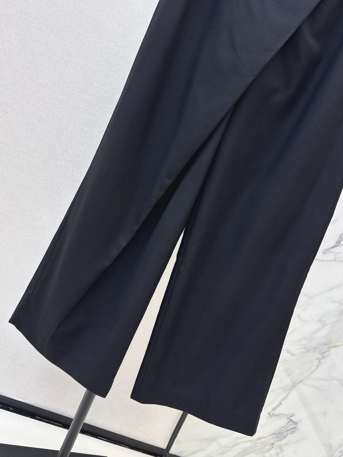 26FW New High-Waisted Wide-Leg Trousers 🤎🖤