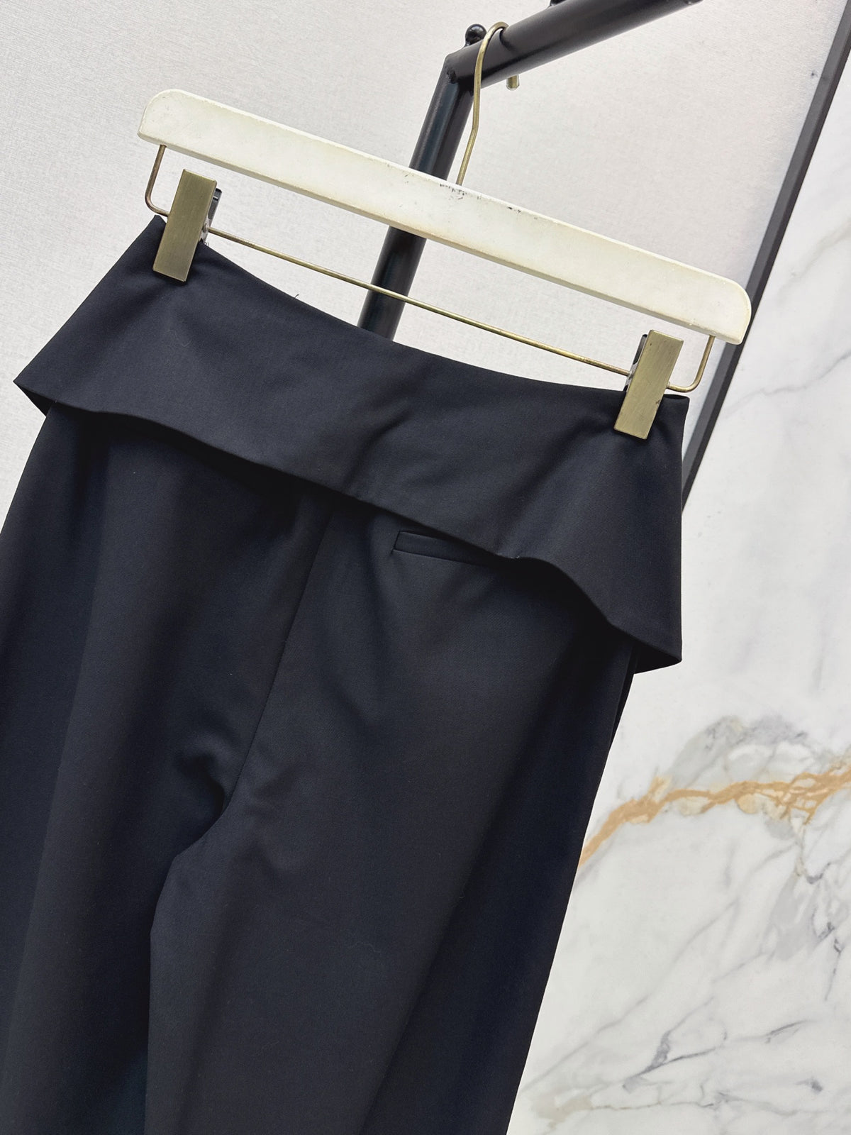26FW New High-Waisted Wide-Leg Trousers 🤎🖤