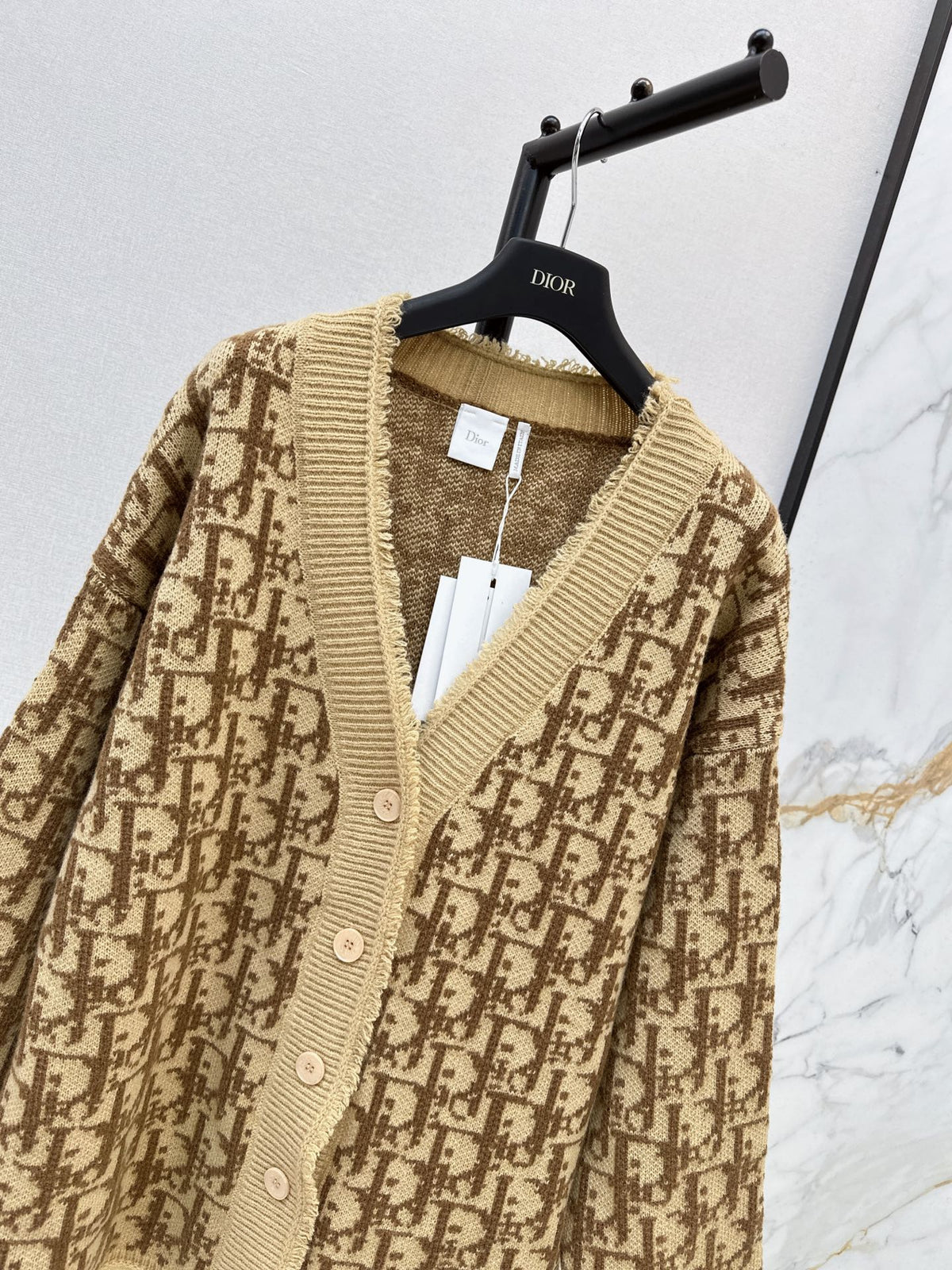 26FW New V-neck loose-fit cardigan 🤎🩶