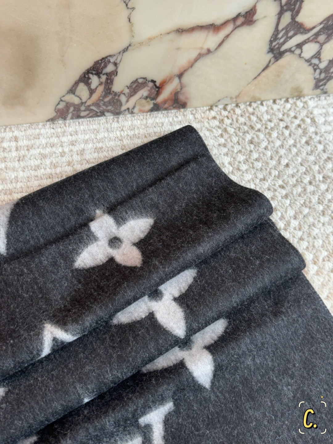 26FW New Cashmere Scarf 🖤