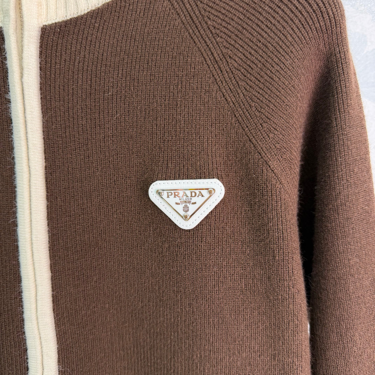 26FW New Mock-Neck Zip-Up Knit Cardigan
