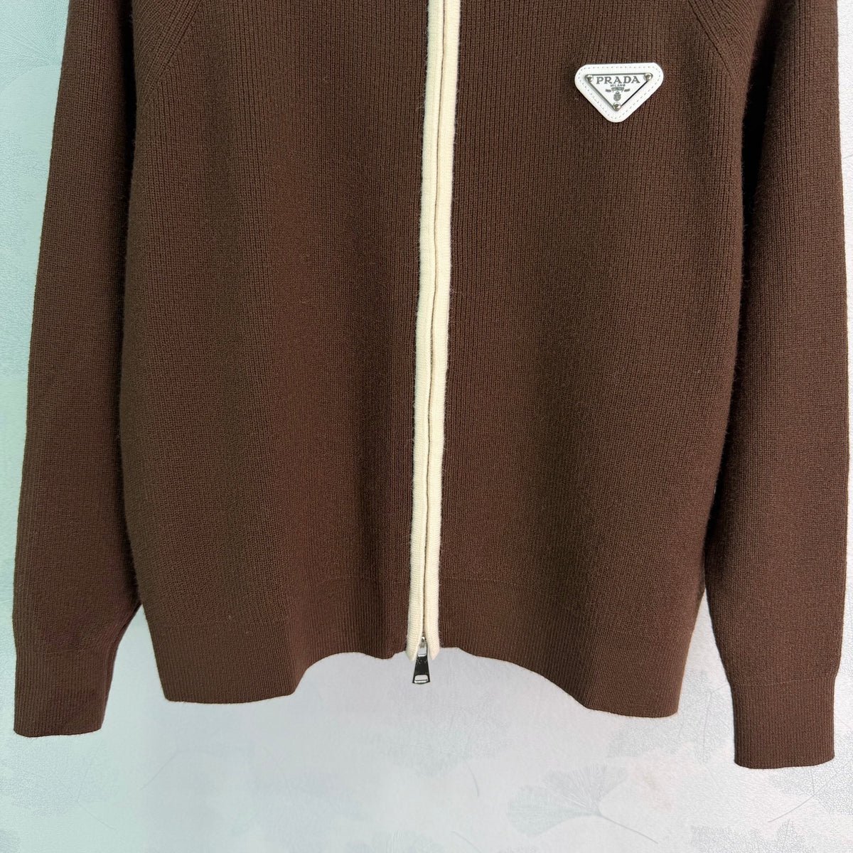 26FW New Mock-Neck Zip-Up Knit Cardigan