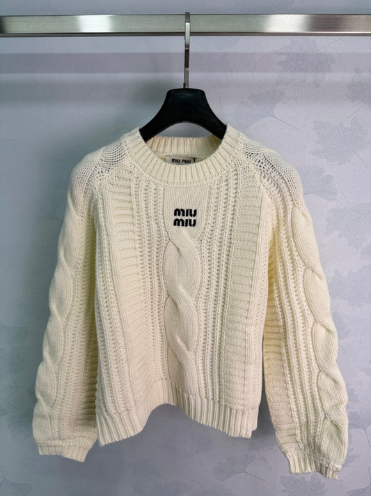 26FW New Cream-White Crew-Neck Sweater