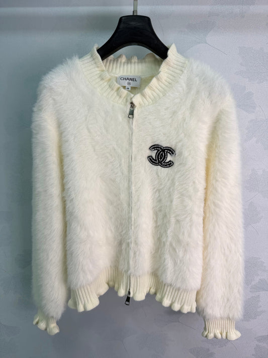 26FW New Long-Sleeve Cardigan with Round Neck and Double-C Logo