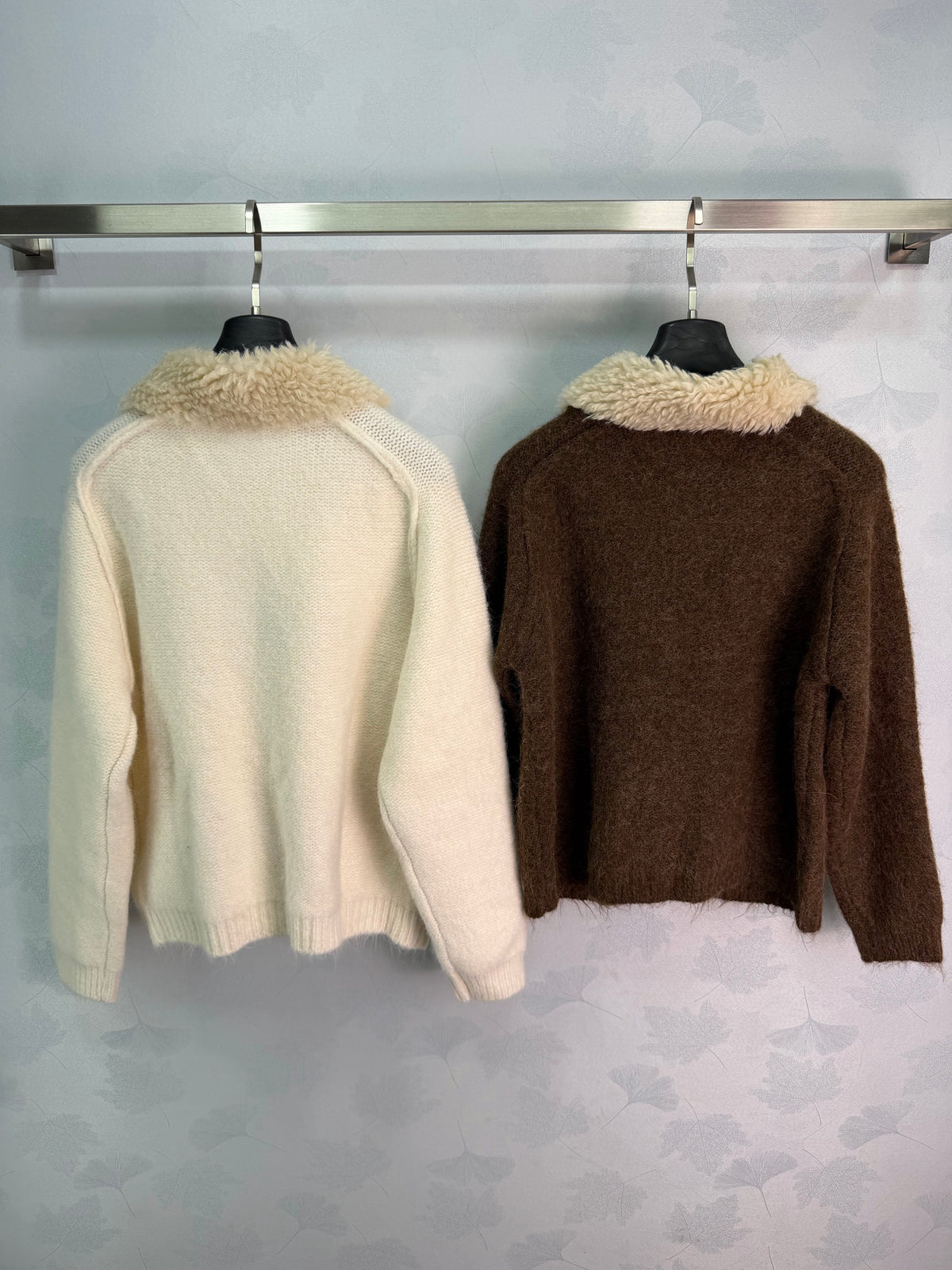 26FW New Zip-Up Knit Jacket with Fur Collar