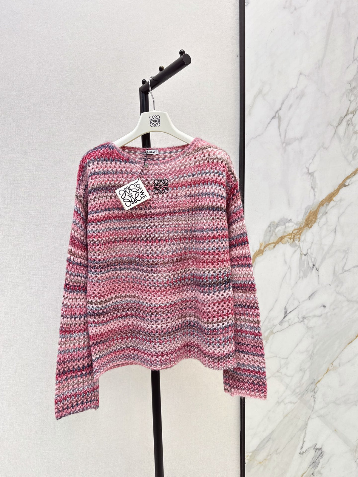 26FW New: Gradient Striped Cut-Out Knit Sweater 🩶🩷