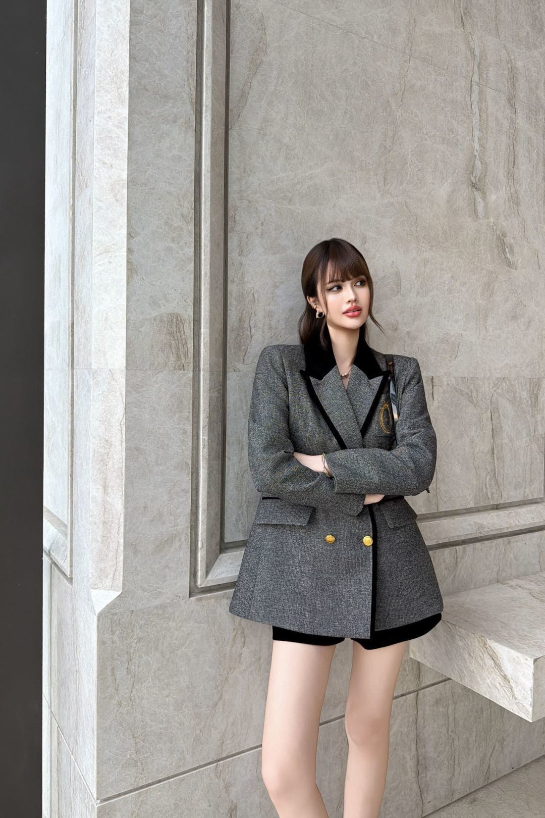 26FW New Badge-Embellished Blazer 🤎🩶
